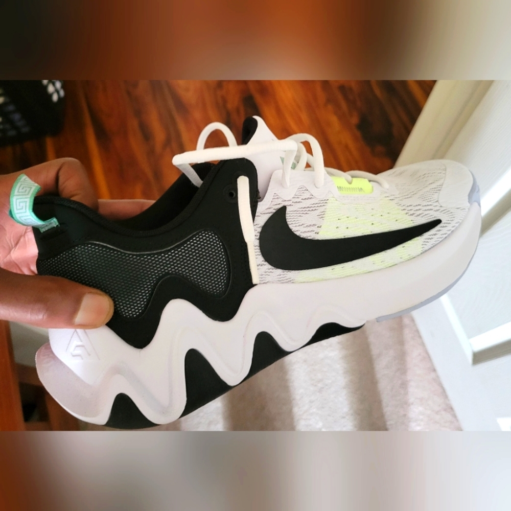 Nike Giannis immortality